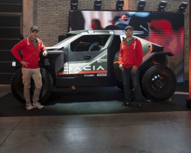 Dacia porta la Dakar nelle concessionarie con Sandrider Tour