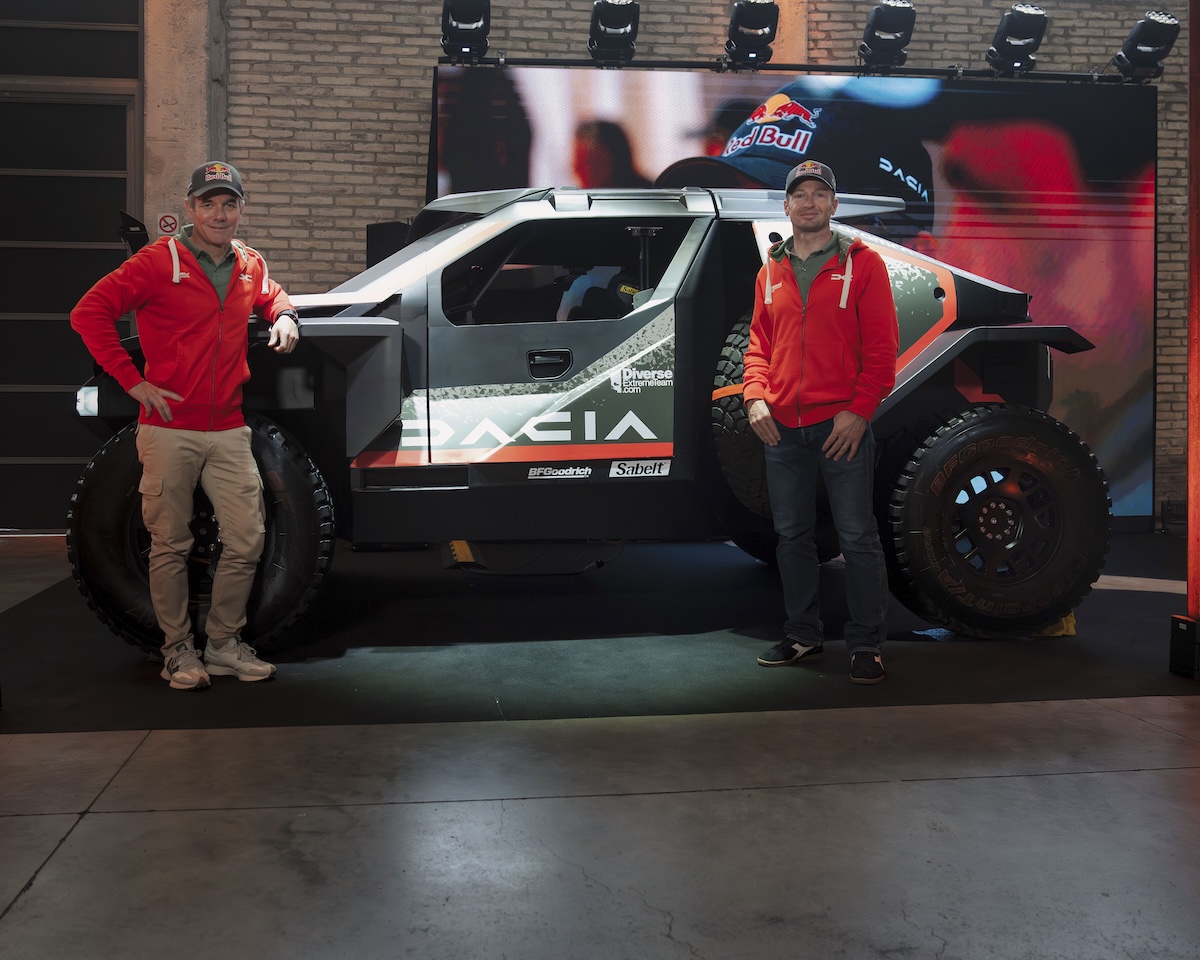 Dacia porta la Dakar nelle concessionarie con Sandrider Tour Dacia porta la Dakar nelle concessionarie con Sandrider Tour