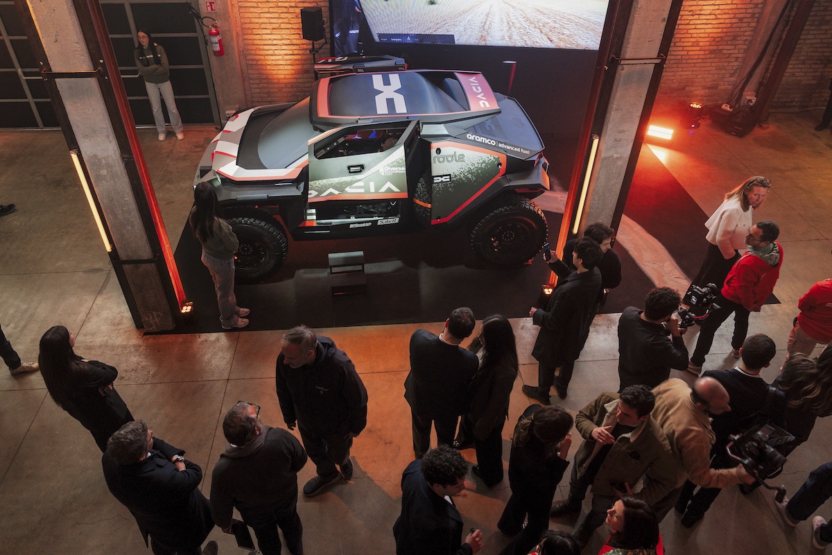 Dacia porta la Dakar nelle concessionarie con Sandrider Tour Dacia porta la Dakar nelle concessionarie con Sandrider Tour