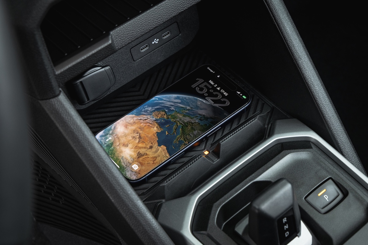 Dacia Duster, più tecnologia utile tra display, USB-C e wireless