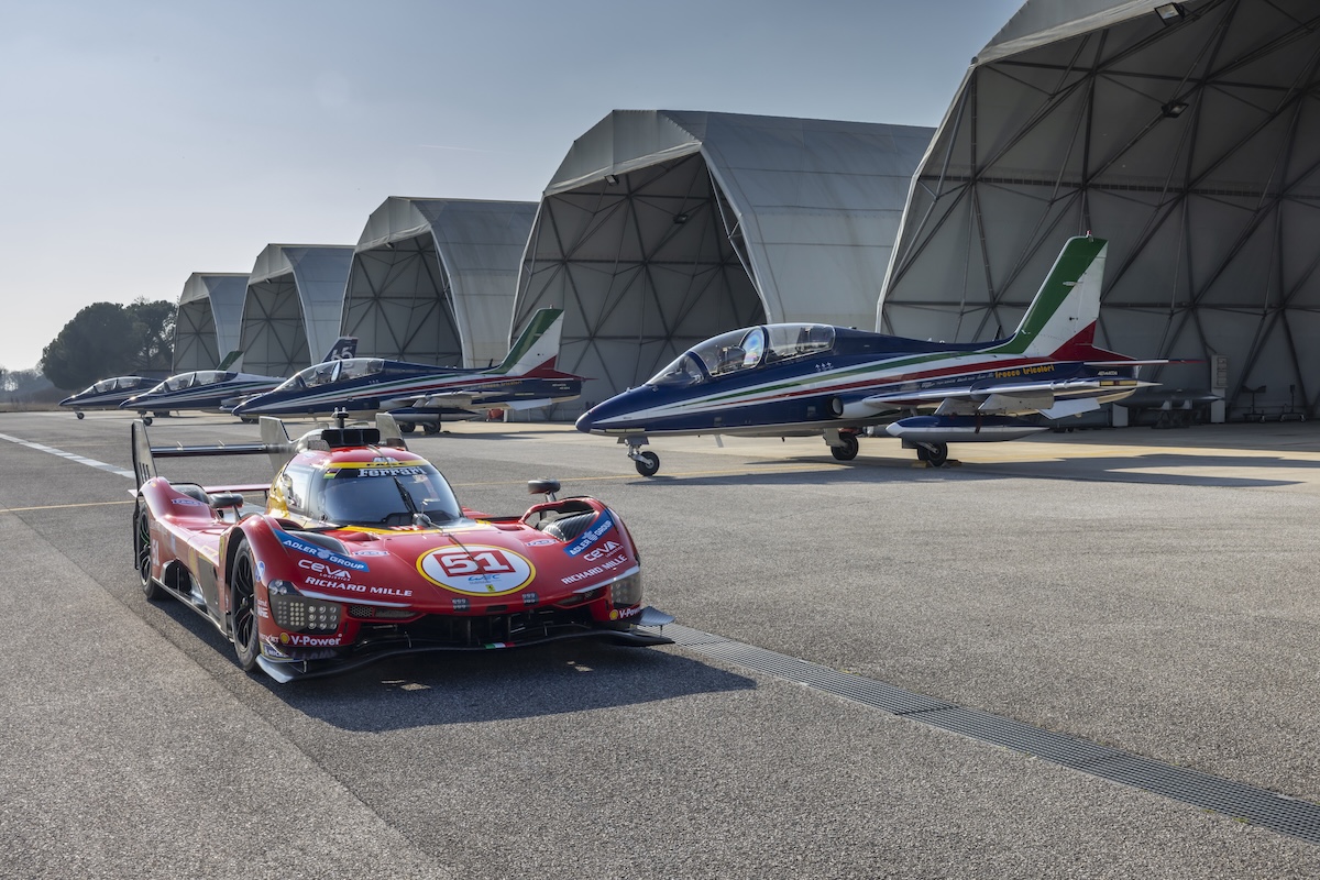 Ferrari 499P e Frecce Tricolori insieme prima del WEC 2026
