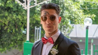 Milano, morto dopo essere stato immobilizzato davanti alla sede Sky: assolti i due vigilantes