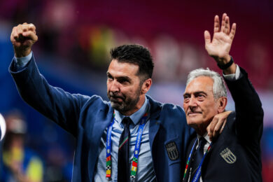 Italia fuori dai Mondiali, il presidente della Figc Gravina si dimette. Lascia anche Buffon. Ecco la data delle nuove elezioni