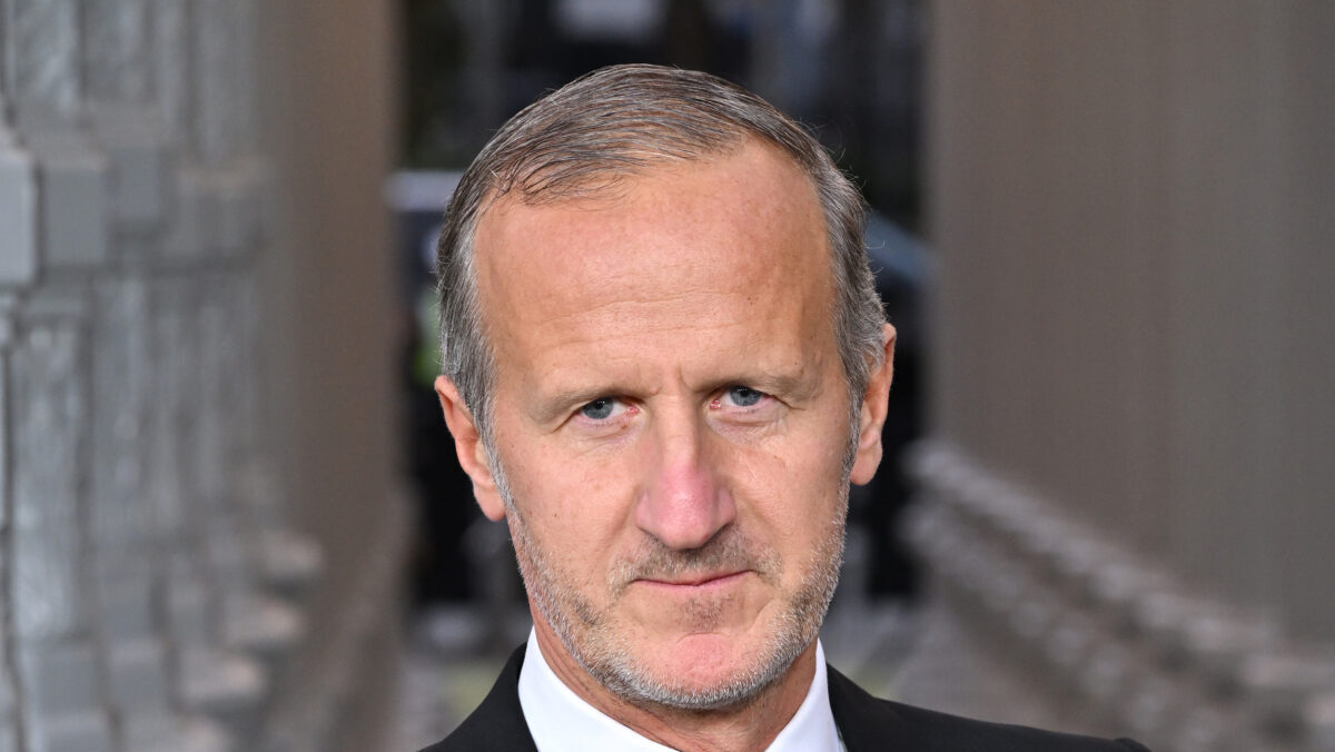 Chi è Stefano Cantino, il nuovo co-Ceo di Dolce&Gabbana. Da Prada a Louis Vuitton: il ritratto del manager chiamato a risanare la maison Chi è Stefano Cantino, il nuovo co-Ceo di Dolce&Gabbana. Da Prada a Louis Vuitton: il ritratto del manager chiamato a risanare la maison