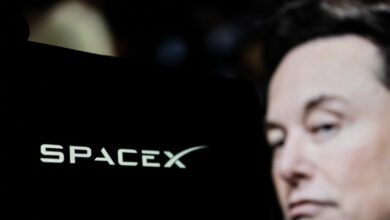 Bezos tenta il lancio di un razzo riutilizzabile: così Blue Origin sfida SpaceX di Elon Musk