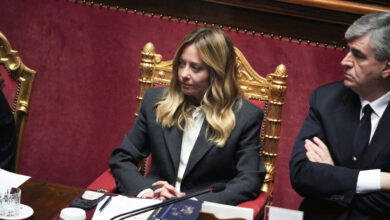 Patto di stabilità, la Commissione Ue smentisce Meloni: “Non ci sono le condizioni per attivare la clausola di salvaguardia”