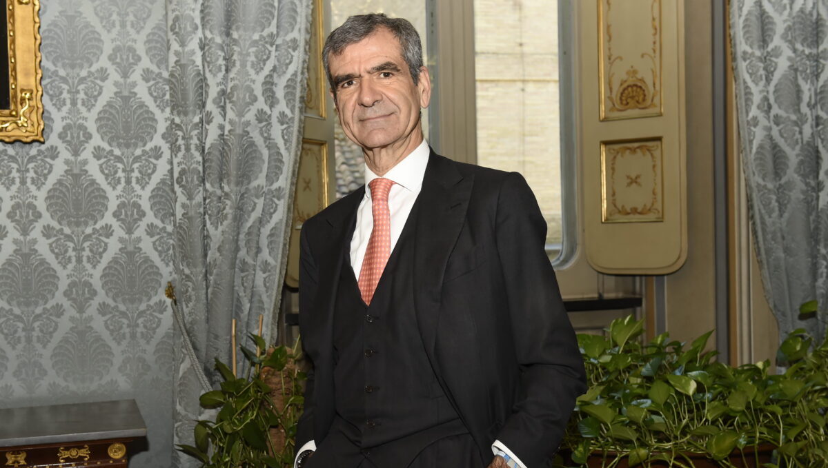 Poltrone, Banca Akros rinnova il cda: Paoloni resta presidente. Puccio Ceo e Direttore generale, Anolli vicepresidente Poltrone, Banca Akros rinnova il cda: Paoloni resta presidente. Puccio Ceo e Direttore generale, Anolli vicepresidente