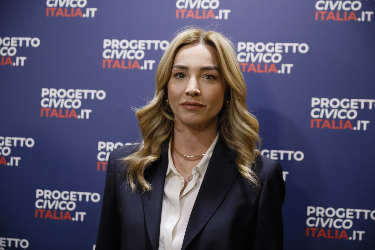 Chiuso per ferie: la destra scioglie nodi, il campo largo cuce strappi Chiuso per ferie: la destra scioglie nodi, il campo largo cuce strappi