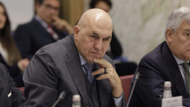 Guerra, Crosetto: “Navi a Hormuz? Il parlamento dica sì anche senza l’ok dell’Onu. Sigonella? Trump sa quali sono le regole”