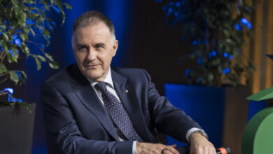 Orsini senza freni contro l’Europa: “Sulla crisi in Iran miopia che spaventa, forse va cambiata la governance”. E sul gas russo…