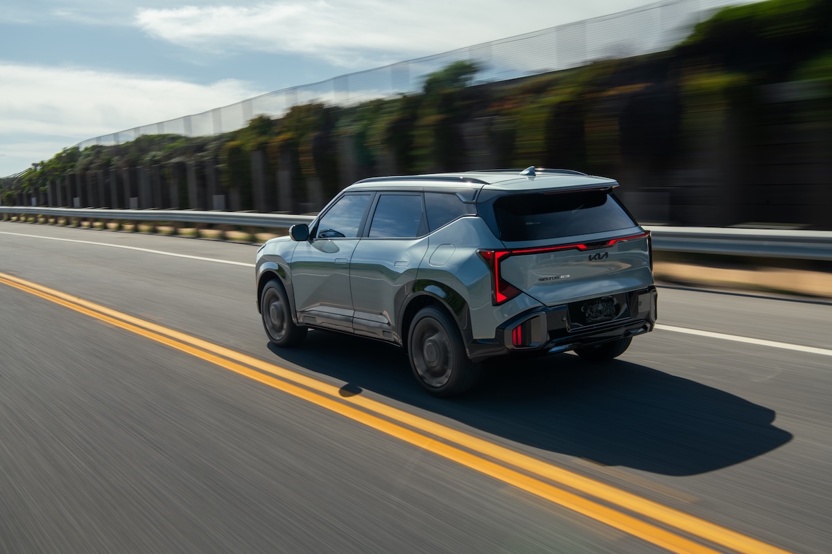 Kia Seltos 2027 debutta a New York con tre motorizzazioni