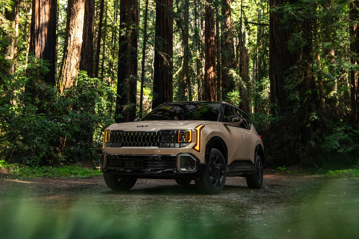 Kia Seltos 2027 debutta a New York con tre motorizzazioni