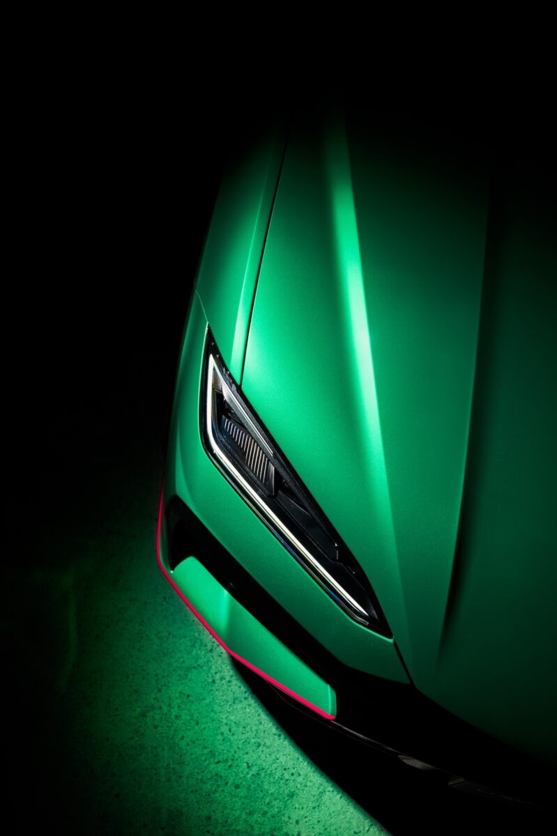 Alla Milano Design Week debutta la Urus SE Tettonero Capsule