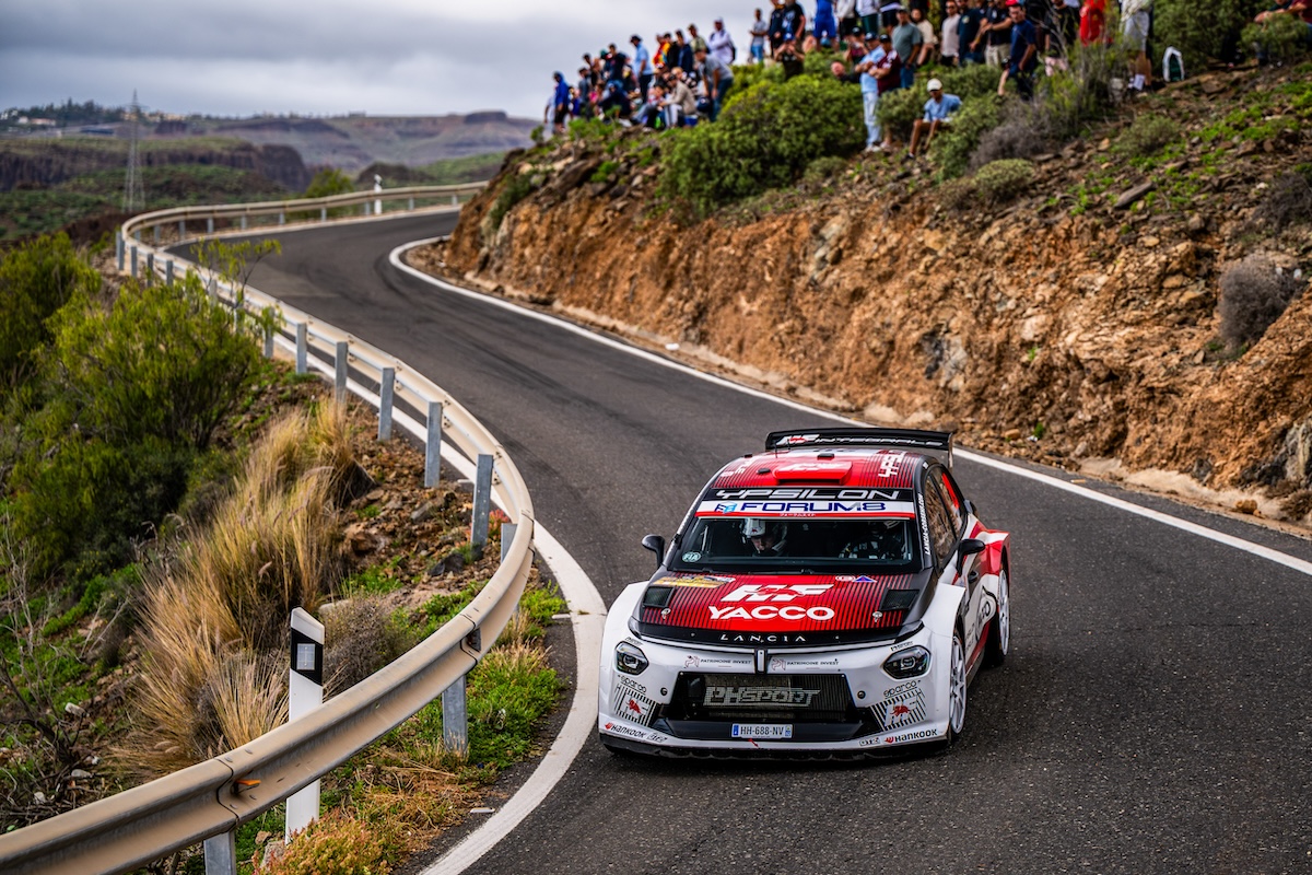 Lancia vince ancora nel WRC2: Rossel leader con Ypsilon