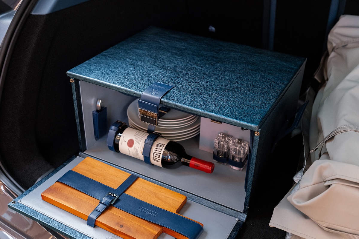 Salone del Mobile 2026, Maserati porta in scena il suo lusso.