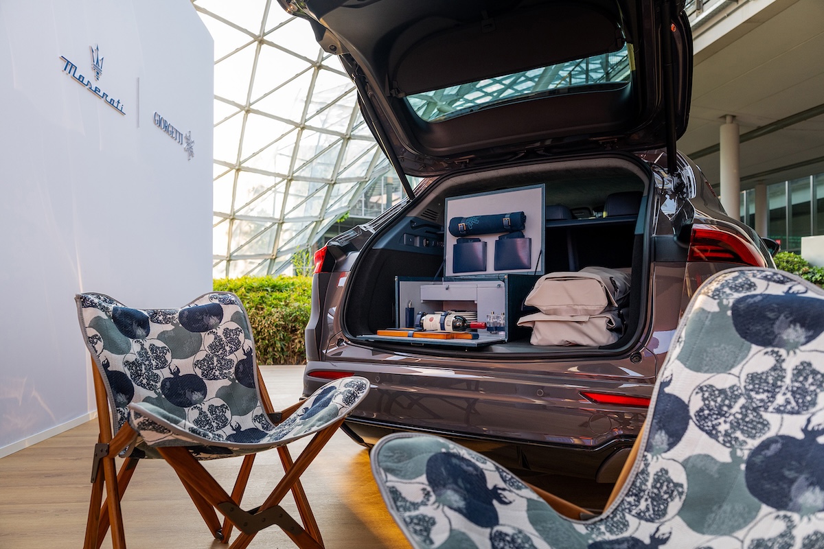 Salone del Mobile 2026, Maserati porta in scena il suo lusso.