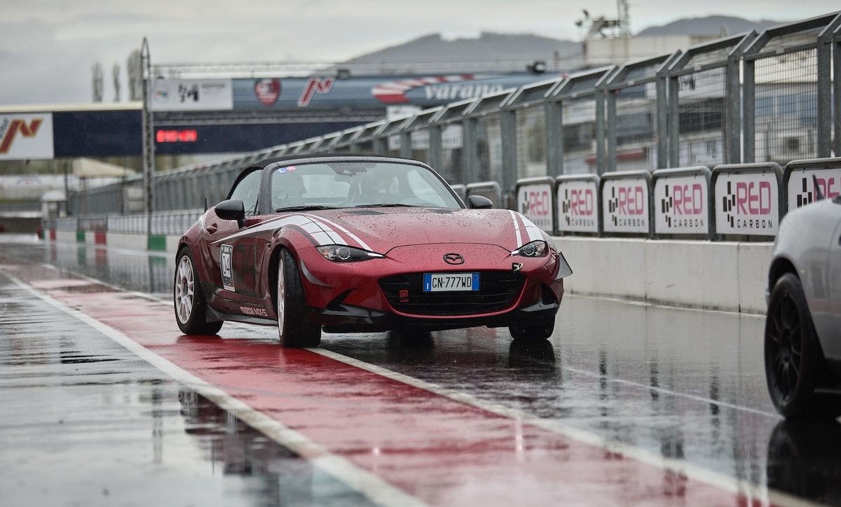 MX-5, Mazda porta a Varano il culto della roadster giapponese