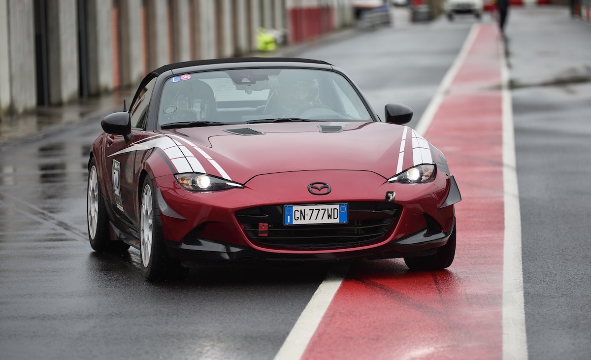 MX-5, Mazda porta a Varano il culto della roadster giapponese