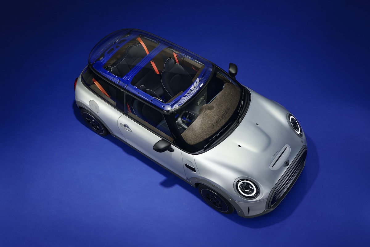 Salone del Mobile 2026, MINI svela la Cooper Cabrio Paul Smith Salone del Mobile 2026, MINI svela la Cooper Cabrio Paul Smith