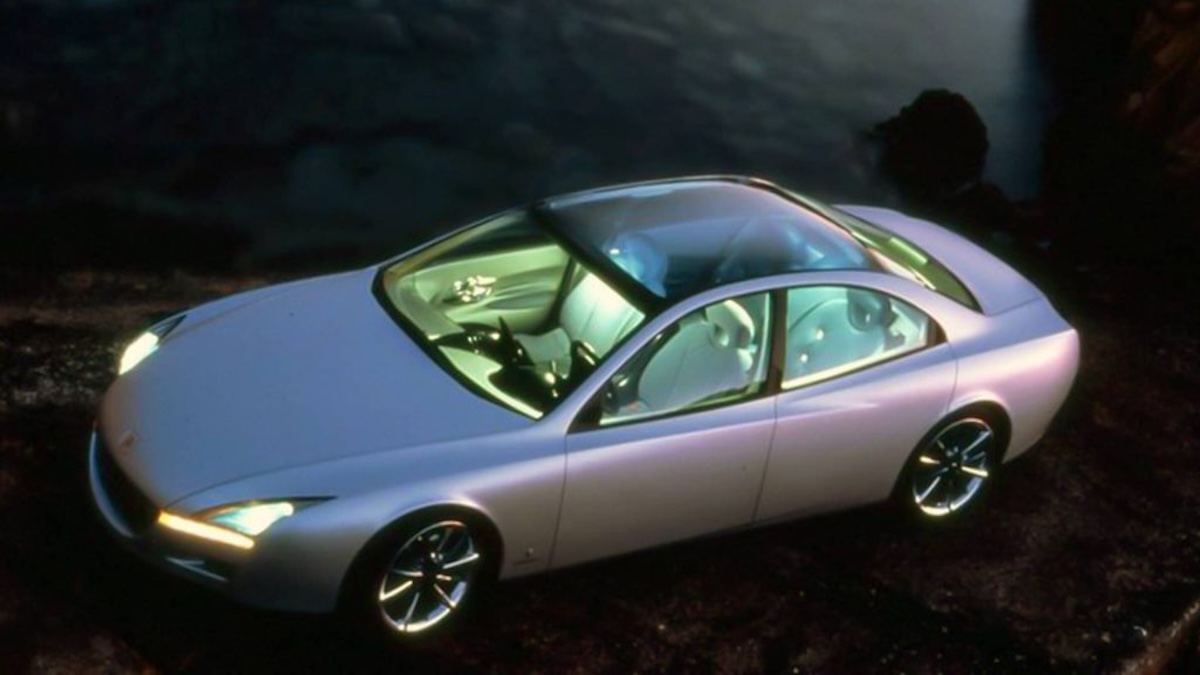 Peugeot Nautilus, il concept che sfidò le berline anni 90