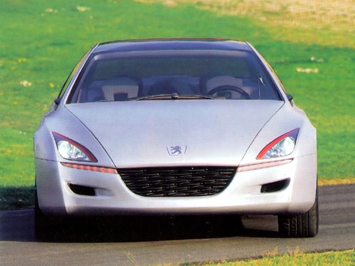 Peugeot Nautilus, il concept che sfidò le berline anni 90