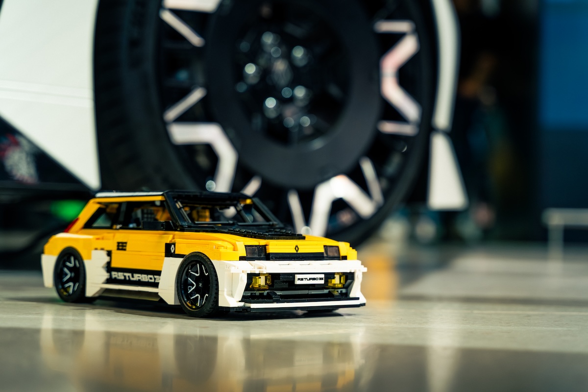 Renault 5 Turbo 3E diventa LEGO: servono 10mila voti
