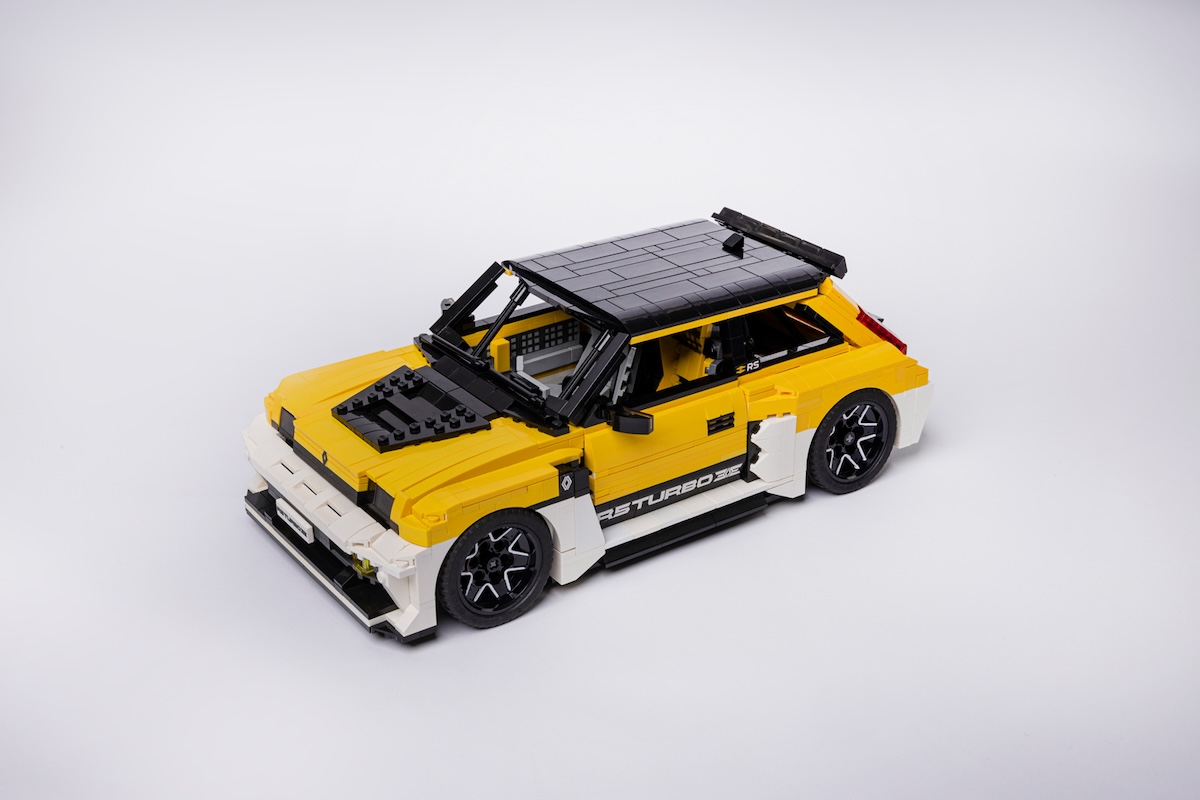 Renault 5 Turbo 3E diventa LEGO: servono 10mila voti
