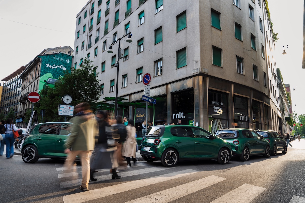 The Frog Is Back: Renault Twingo protagonista al Fuorisalone