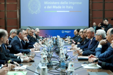 Imprese, l’annuncio di Urso che rimette tutti d’accordo: “Pronto oltre 1 miliardo per la Transizione 5.0”. Orsini (Confindustria): “È la via giusta”