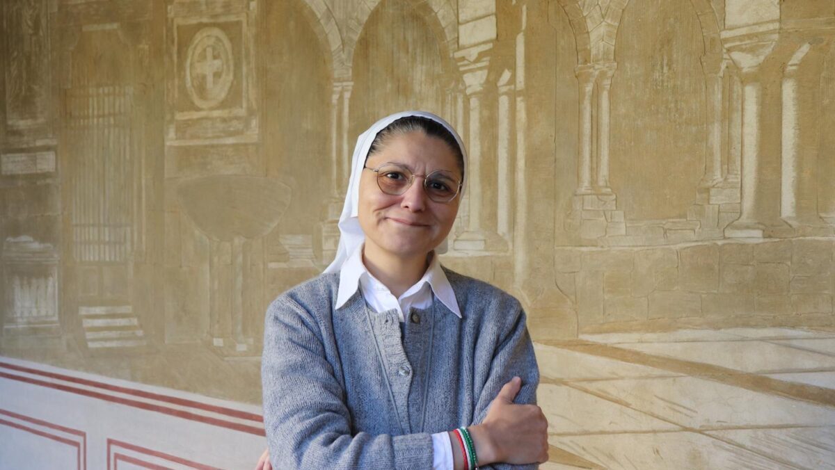 Papa, Suor Anna Alfieri: “Da Trump parole pericolose per i giovani. L’Occidente ritrovi la dignità che ha perduto” Papa, Suor Anna Alfieri: “Da Trump parole pericolose per i giovani. L’Occidente ritrovi la dignità che ha perduto”