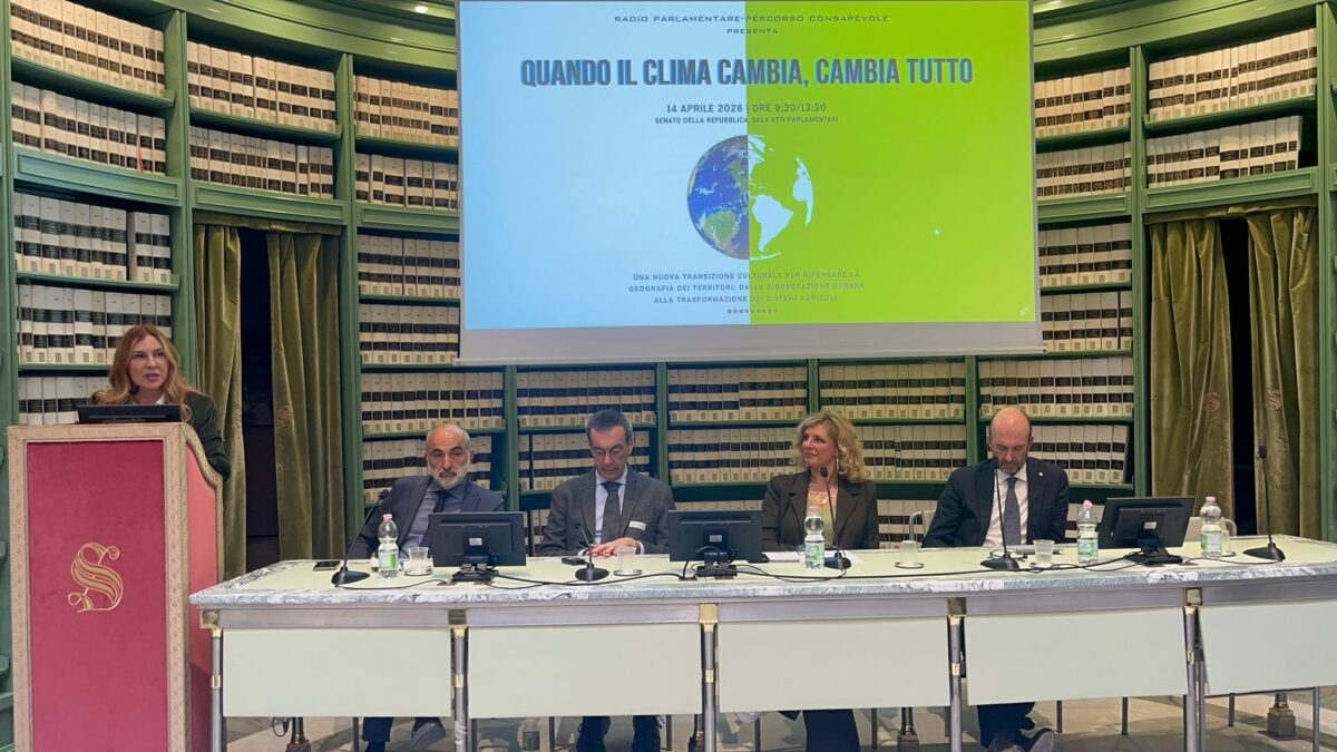 Guerra, L’Abbate (M5s): “Prego il governo di agire in fretta sulle rinnovabili. Il modello giusto? Quello della Spagna”