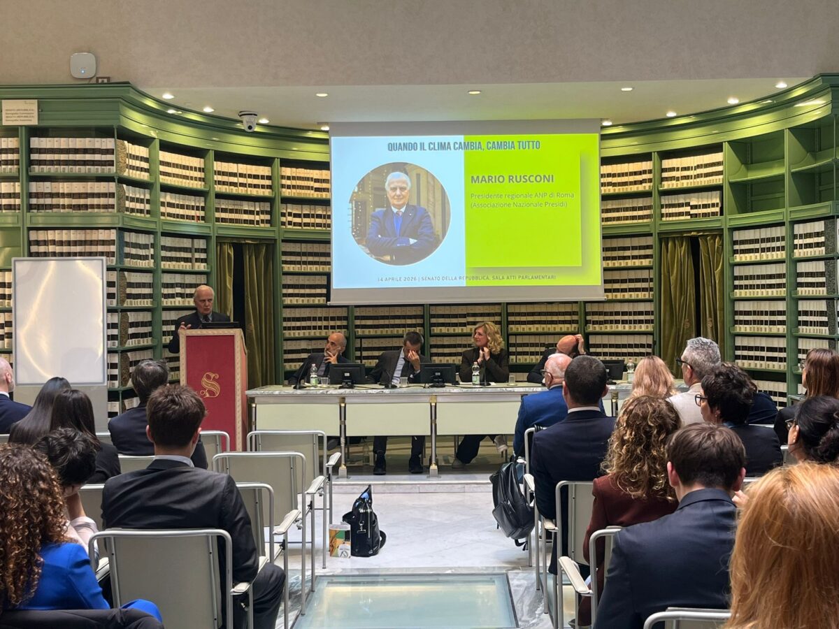 Guerra, L’Abbate (M5s): “Prego il governo di agire in fretta sulle rinnovabili. Il modello giusto? Quello della Spagna”