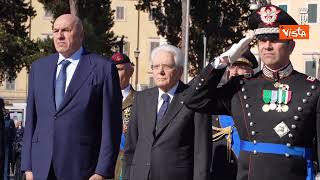 Onori militari all’arrivo di Mattarella all’Altare della Patria per 81° anniversario Liberazione