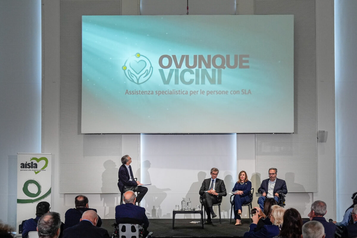 Intesa Sanpaolo sostiene “Ovunque Vicini”: AISLA e NeMO lanciano il nuovo modello di assistenza domiciliare per la SLA Intesa Sanpaolo sostiene “Ovunque Vicini”: AISLA e NeMO lanciano il nuovo modello di assistenza domiciliare per la SLA
