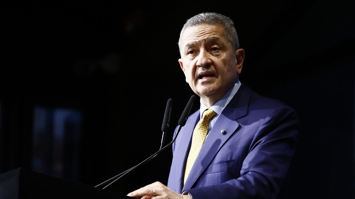 Mutui, torna l’incubo delle rate: Panetta apre a nuovi rialzi dei tassi Bce Mutui, torna l’incubo delle rate: Panetta apre a nuovi rialzi dei tassi Bce