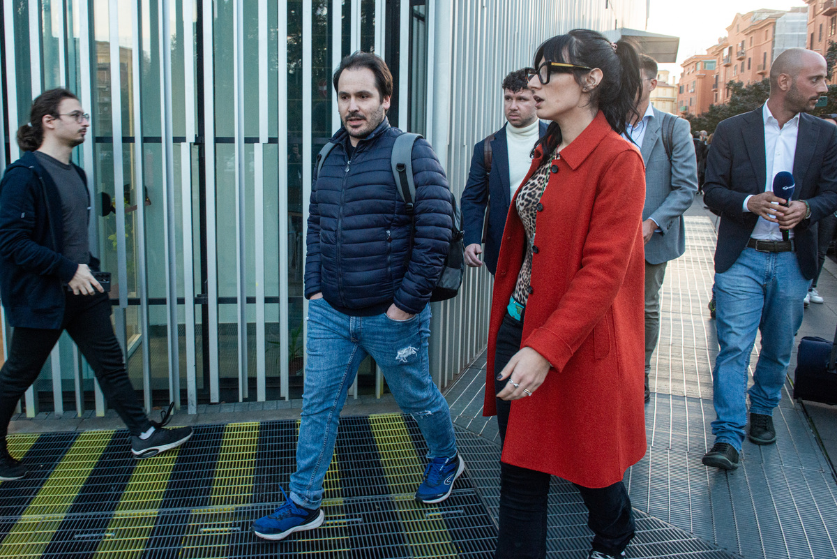 Garlasco, a Sempio le Frau 42 non entrano. Dna su Chiara, Albani: “Cromosoma Y non identificativo” Garlasco, a Sempio le Frau 42 non entrano. Dna su Chiara, Albani: “Cromosoma Y non identificativo”