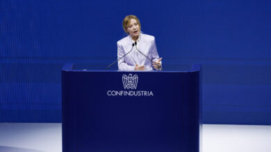 La presidente del Consiglio Giorgia Meloni durante l’assemblea di Confindustria