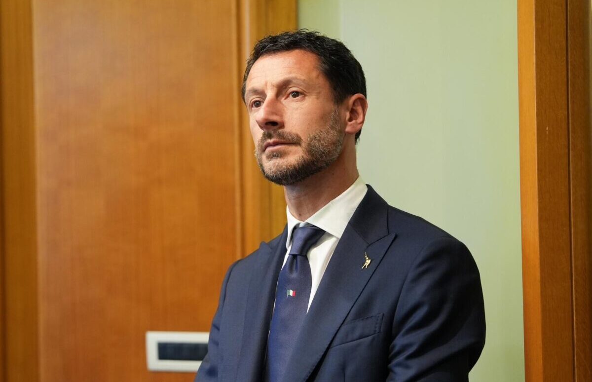 Ferrari elettrica, Di Rubba (Lega): “Il Cavallino piegato ai diktat dell’Ue. Così il Green Deal rischia di distruggere un mito italiano” Ferrari elettrica, Di Rubba (Lega): “Il Cavallino piegato ai diktat dell’Ue. Così il Green Deal rischia di distruggere un mito italiano”