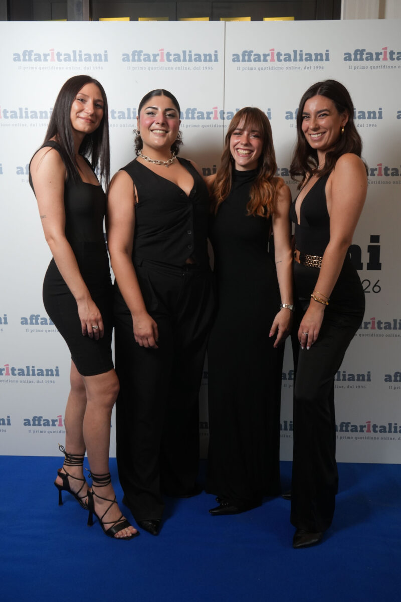 Affaritaliani festeggia 30 anni di informazione libera e indipendente: guarda tutte le foto della festa Affaritaliani festeggia 30 anni di informazione libera e indipendente: guarda tutte le foto della festa