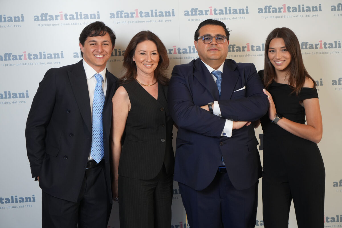 Affaritaliani festeggia 30 anni di informazione libera e indipendente: guarda tutte le foto della festa Affaritaliani festeggia 30 anni di informazione libera e indipendente: guarda tutte le foto della festa