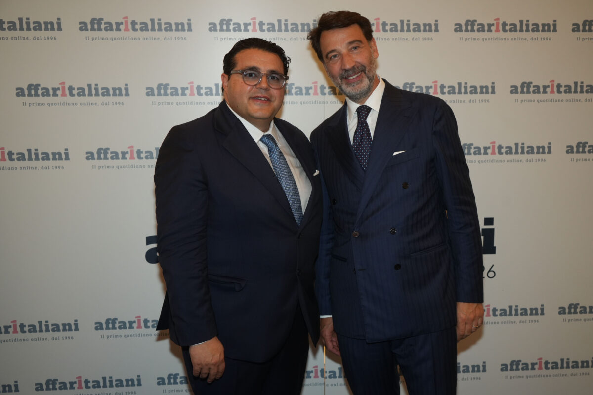 Affaritaliani festeggia 30 anni di informazione libera e indipendente: guarda tutte le foto della festa Affaritaliani festeggia 30 anni di informazione libera e indipendente: guarda tutte le foto della festa