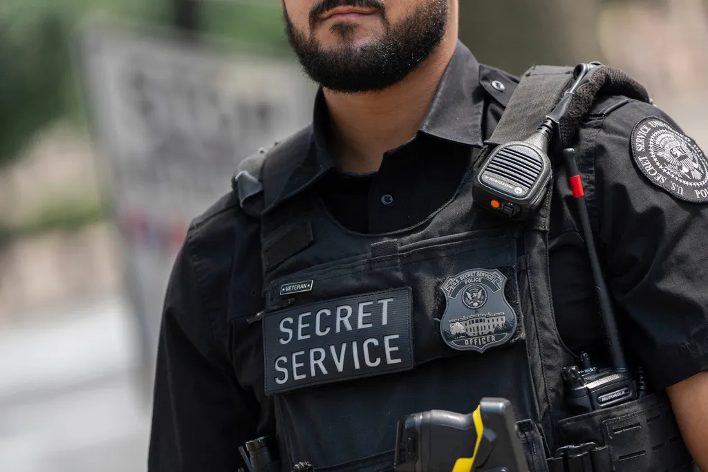Chi è Nasire Best, il 21enne ucciso dal Secret Service che ha aperto il fuoco vicino alla Casa Bianca Chi è Nasire Best, il 21enne ucciso dal Secret Service che ha aperto il fuoco vicino alla Casa Bianca