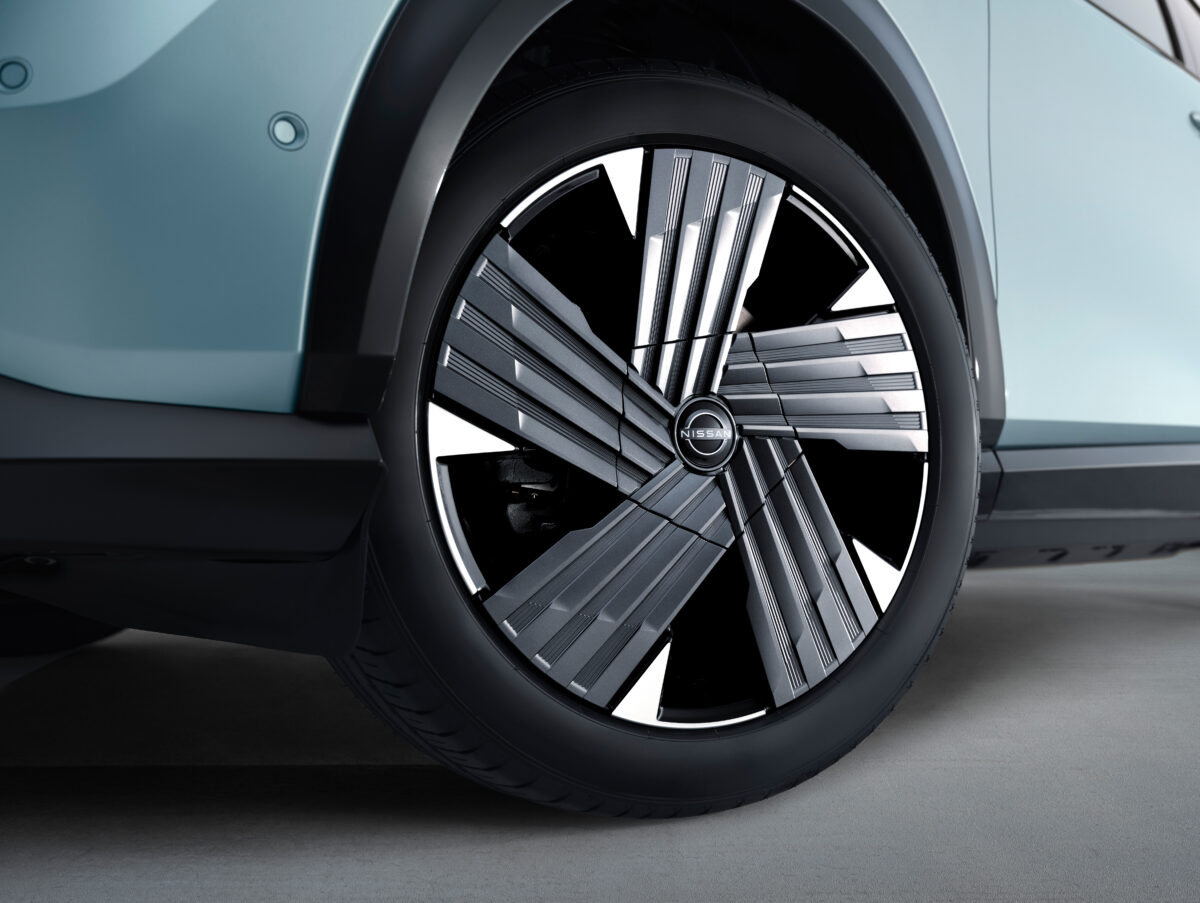 Nissan ARIYA MY26, il SUV elettrico si aggiorna