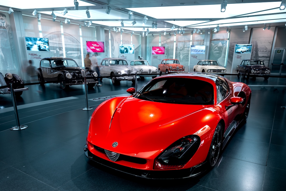 Alfa Romeo 33 Stradale, la fuoriserie arriva ai clienti Alfa Romeo 33 Stradale, la fuoriserie arriva ai clienti