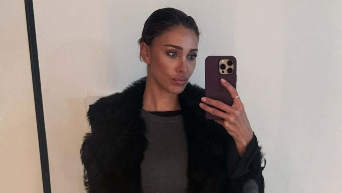 Belen Rodriguez indagata per omissione di soccorso dopo aver provocato due incidenti a Milano Belen Rodriguez indagata per omissione di soccorso dopo aver provocato due incidenti a Milano