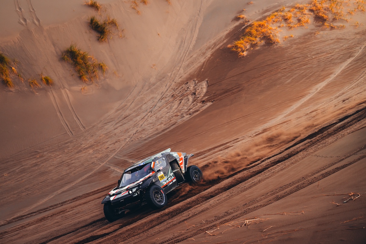 Rally-Raid Argentina: Loeb sale, Moraes fuori per incidente Rally-Raid Argentina: Loeb sale, Moraes fuori per incidente