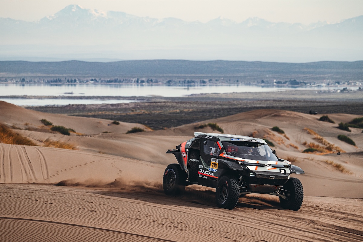 Rally-Raid Argentina: Loeb sale, Moraes fuori per incidente Rally-Raid Argentina: Loeb sale, Moraes fuori per incidente