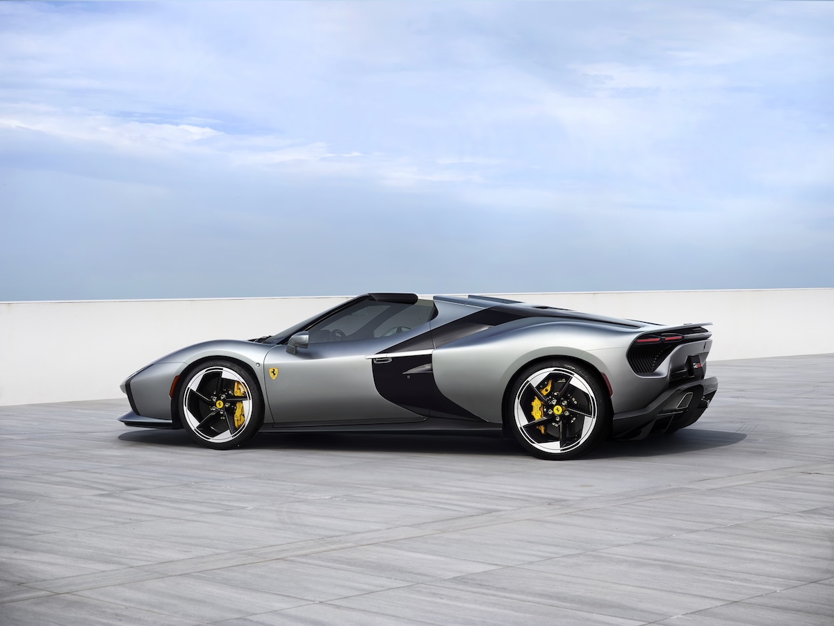 Ferrari svela la HC25, esemplare unico V8 da collezione