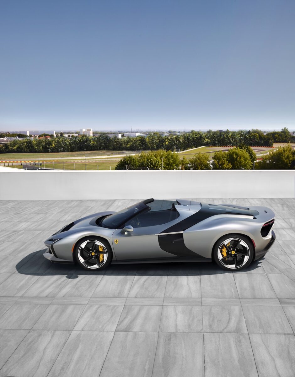 Ferrari svela la HC25, esemplare unico V8 da collezione