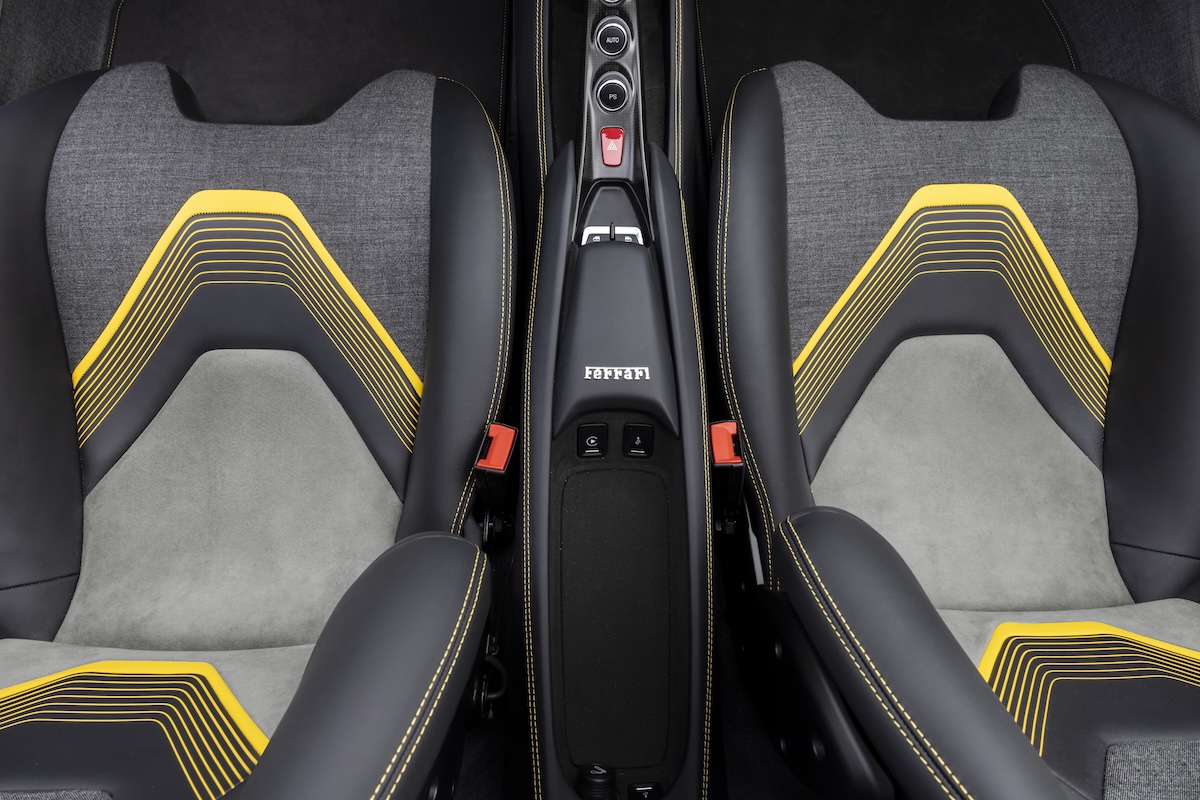 Ferrari svela la HC25, esemplare unico V8 da collezione